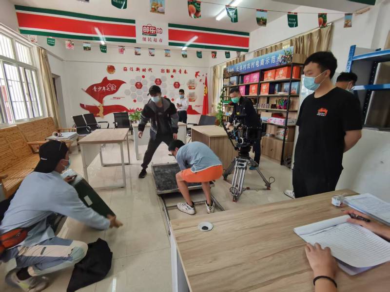 依兰县广告片拍摄公司：极简主义践行者，少即是多的视觉哲学